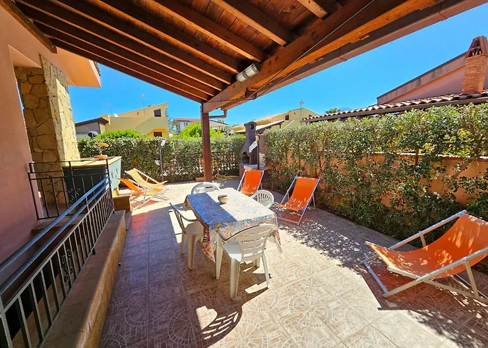 Helle Mediterrane Mit Veranda Und Garten By Interhome Hébergement de vacances *