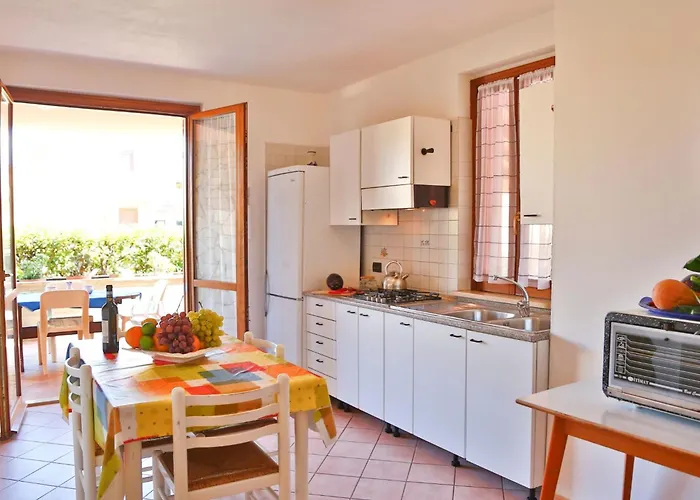 Helle Mediterrane Mit Veranda Und Garten By Interhome *