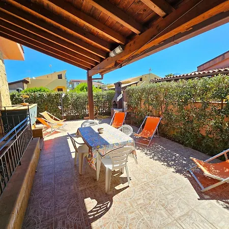 Helle Mediterrane Mit Veranda Und Garten By Interhome 度假居 *