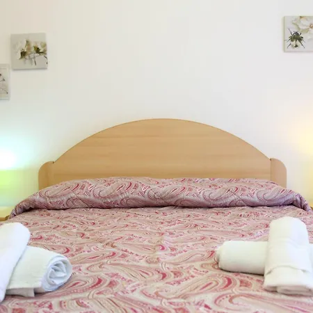 Helle Mediterrane Mit Veranda Und Garten By Interhome