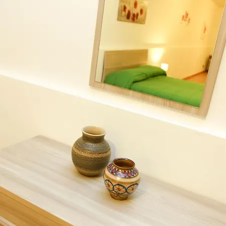 Helle Mediterrane Mit Veranda Und Garten By Interhome 度假居