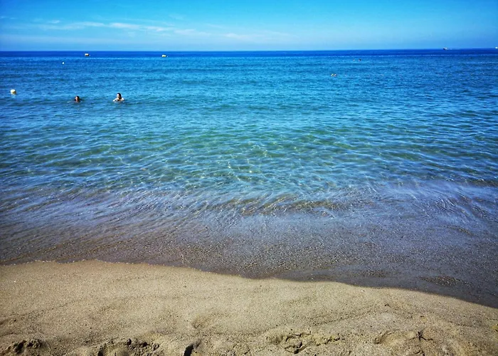 Helle Mediterrane Mit Veranda Und Garten By Interhome Nyaraló